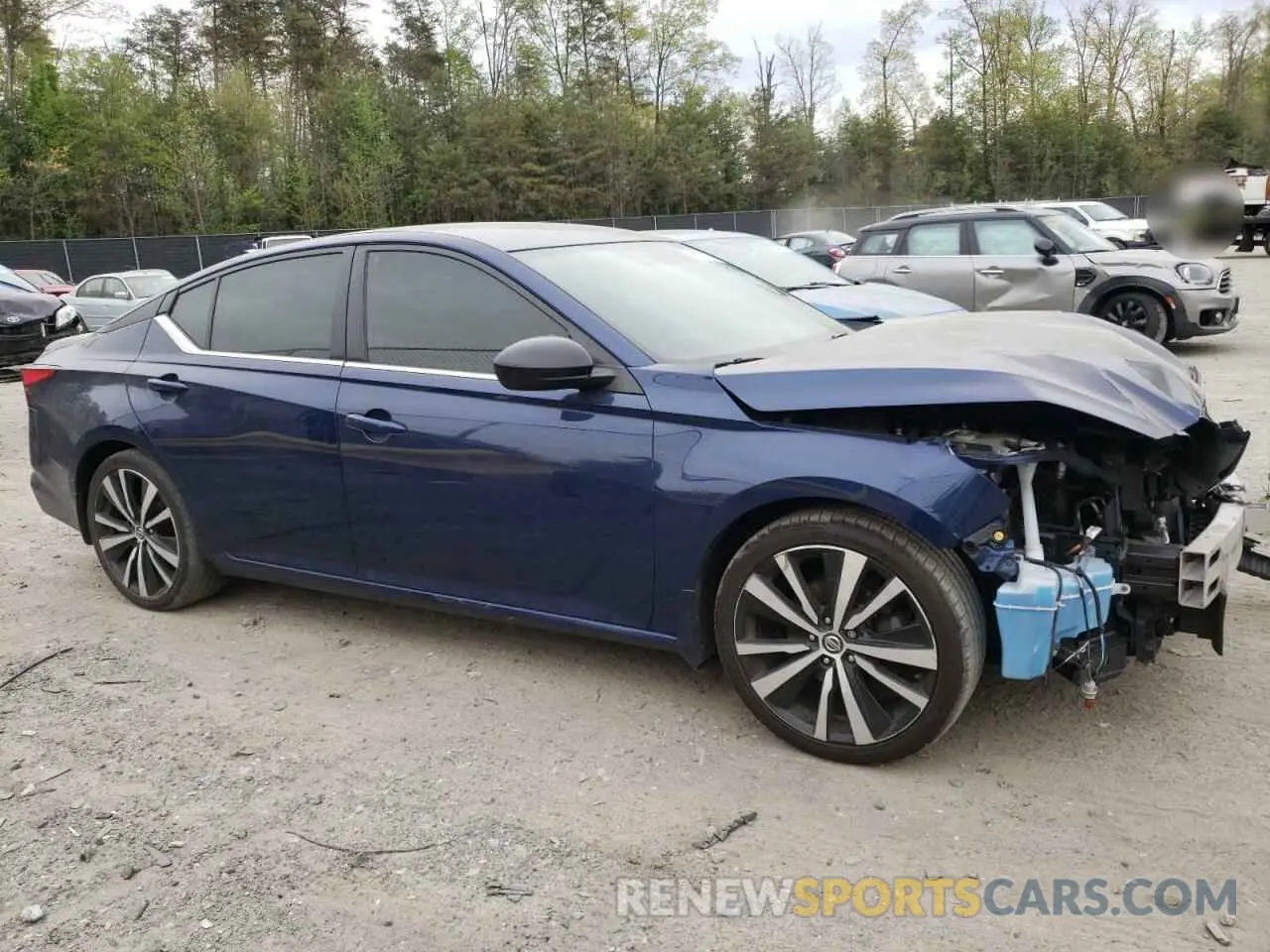 4 Photograph of a damaged car 1N4BL4CV8KC155837 NISSAN ALTIMA 2019
