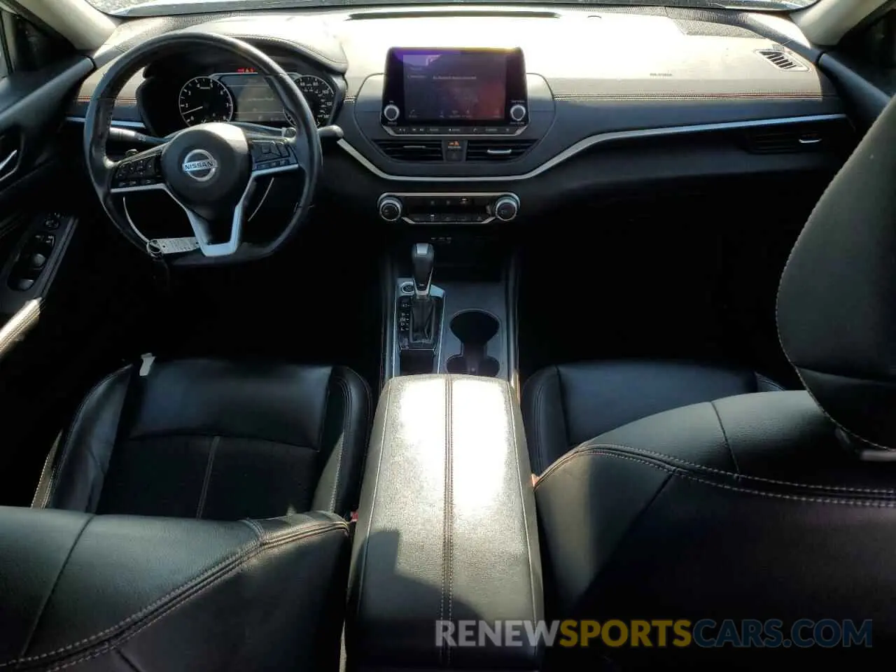 8 Photograph of a damaged car 1N4BL4CV8KC166076 NISSAN ALTIMA 2019