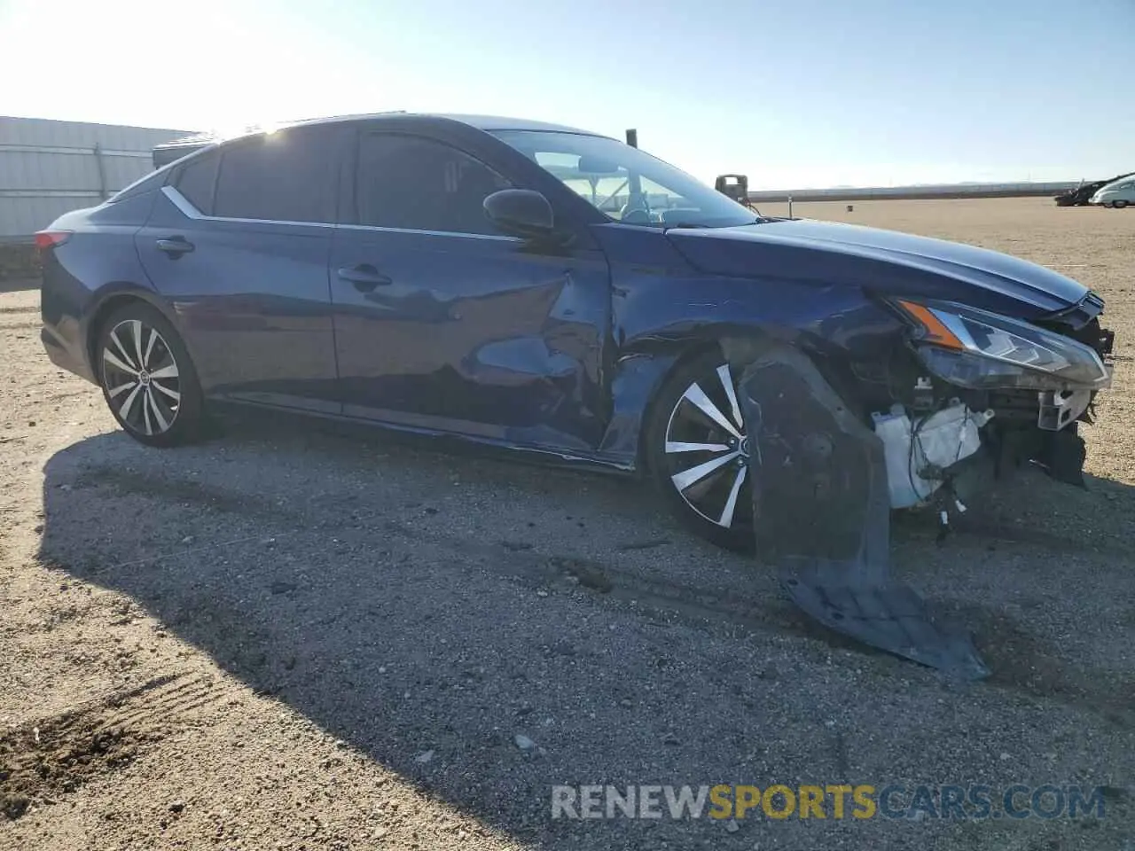 4 Photograph of a damaged car 1N4BL4CV8KC177708 NISSAN ALTIMA 2019