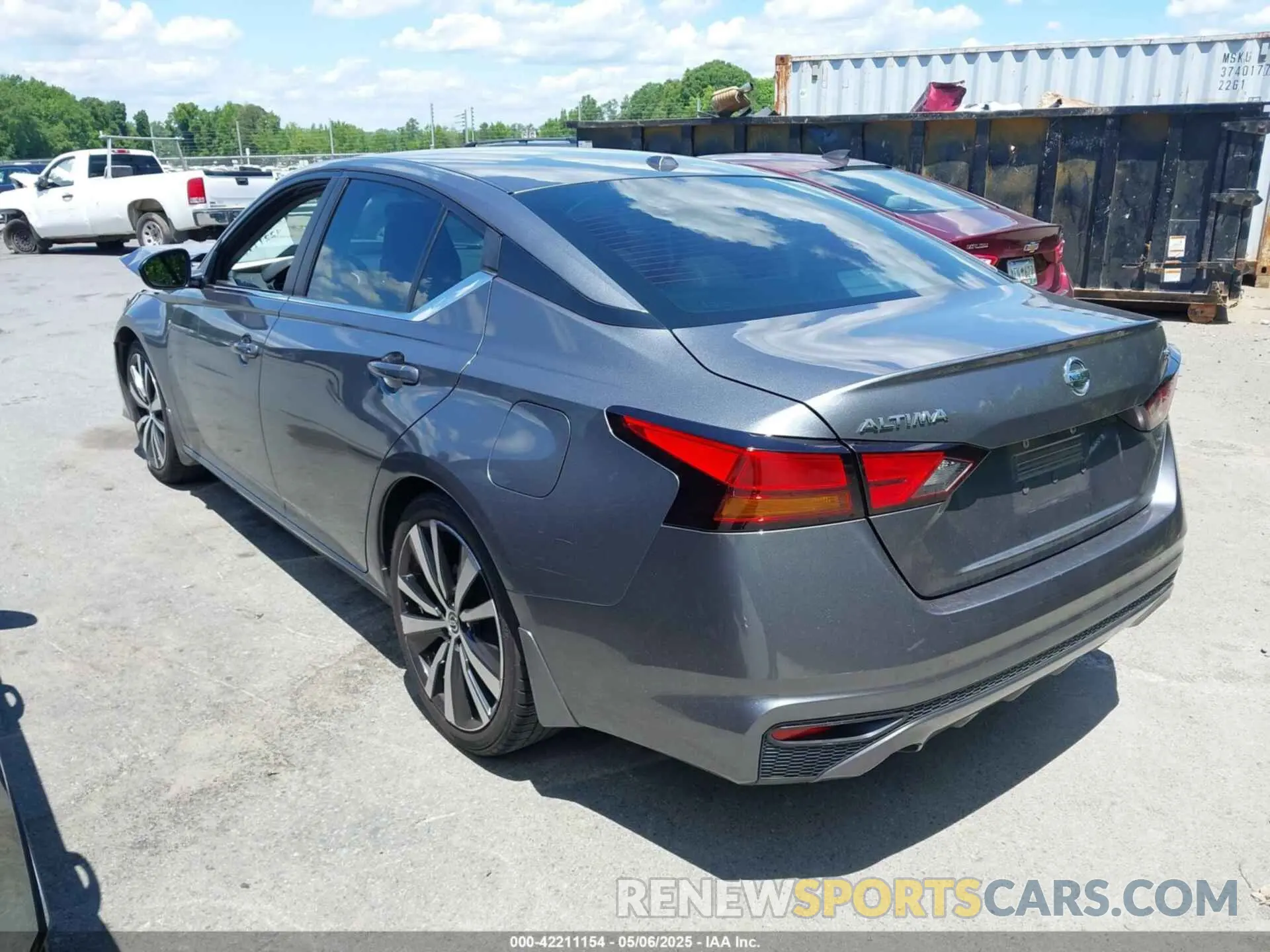 3 Photograph of a damaged car 1N4BL4CV8KC184092 NISSAN ALTIMA 2019