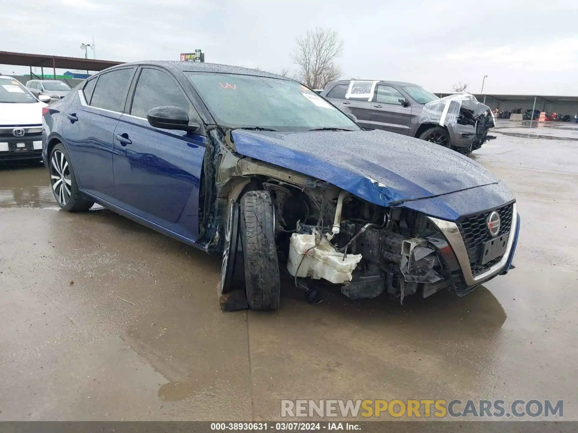 1 Photograph of a damaged car 1N4BL4CV8KC186148 NISSAN ALTIMA 2019