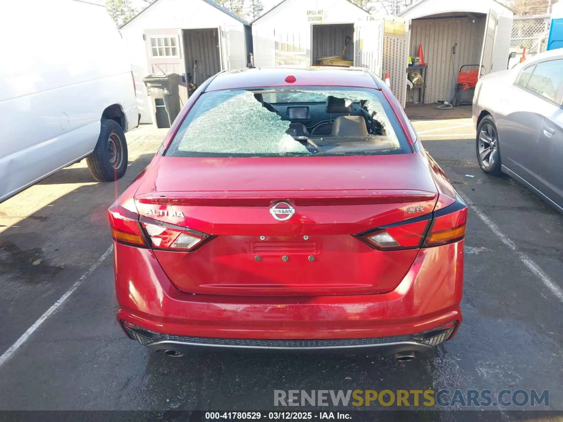 15 Photograph of a damaged car 1N4BL4CV8KC203692 NISSAN ALTIMA 2019