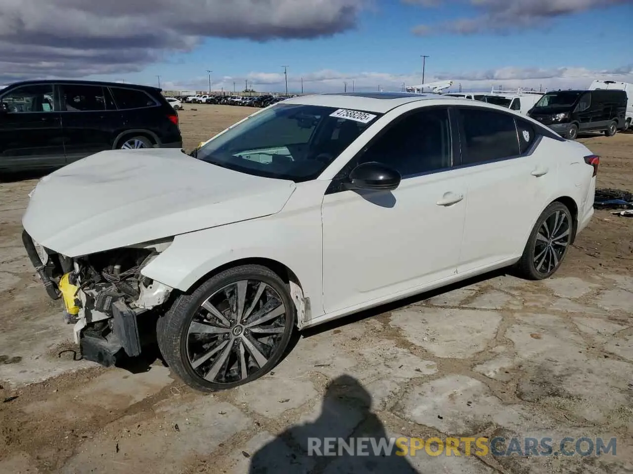 1 Photograph of a damaged car 1N4BL4CV8KC211744 NISSAN ALTIMA 2019
