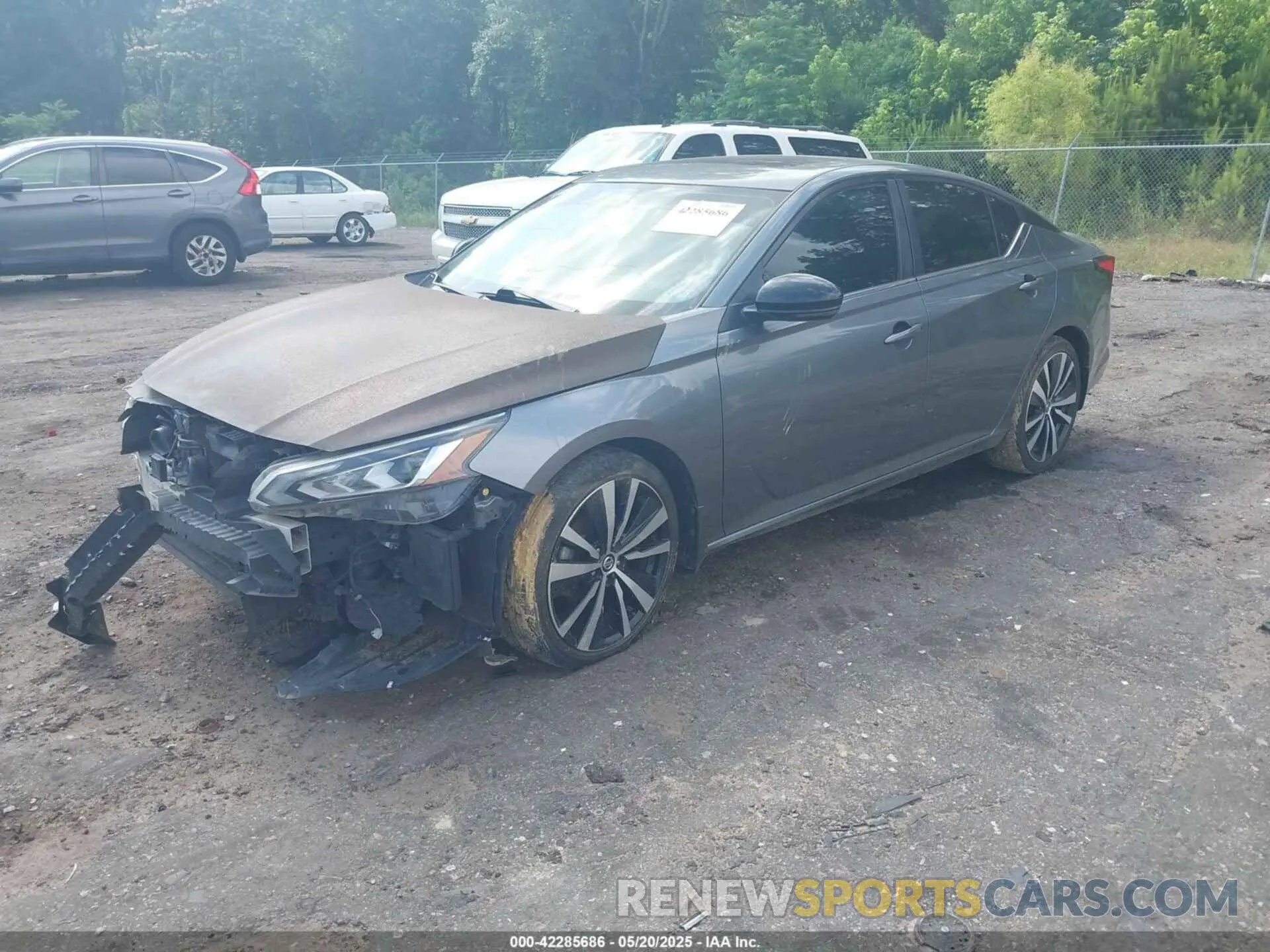 2 Photograph of a damaged car 1N4BL4CV8KC220878 NISSAN ALTIMA 2019