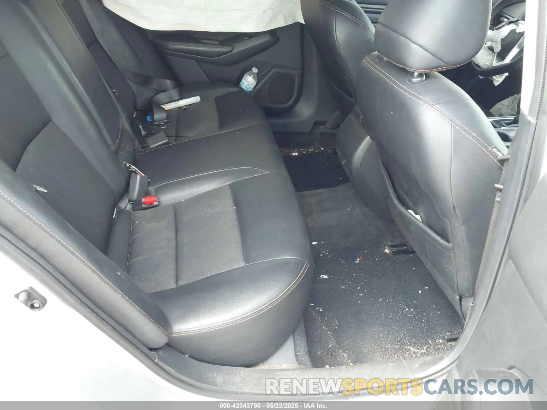 8 Photograph of a damaged car 1N4BL4CV9KC129067 NISSAN ALTIMA 2019