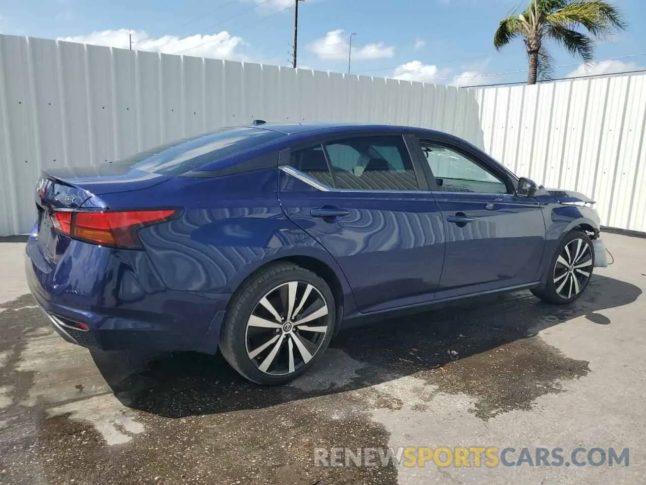 3 Photograph of a damaged car 1N4BL4CV9KC207699 NISSAN ALTIMA 2019