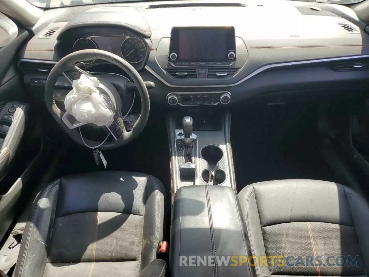 8 Photograph of a damaged car 1N4BL4CV9KC207699 NISSAN ALTIMA 2019