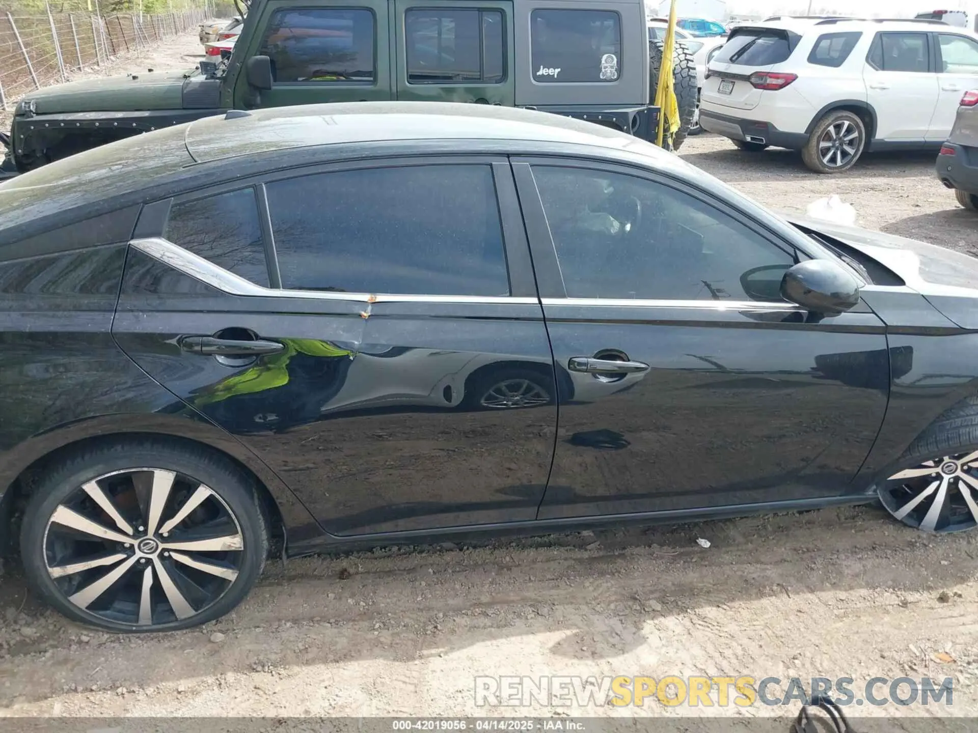 13 Photograph of a damaged car 1N4BL4CV9KC259978 NISSAN ALTIMA 2019