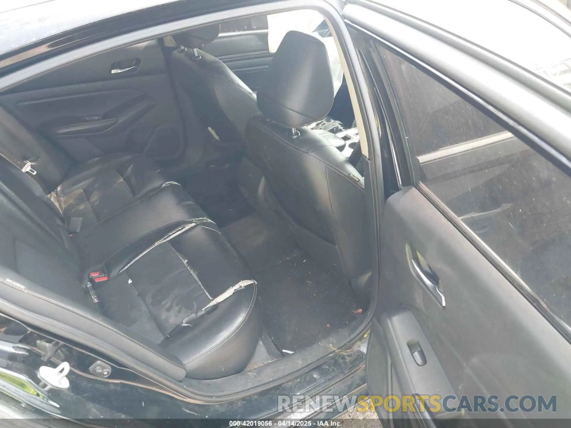 8 Photograph of a damaged car 1N4BL4CV9KC259978 NISSAN ALTIMA 2019