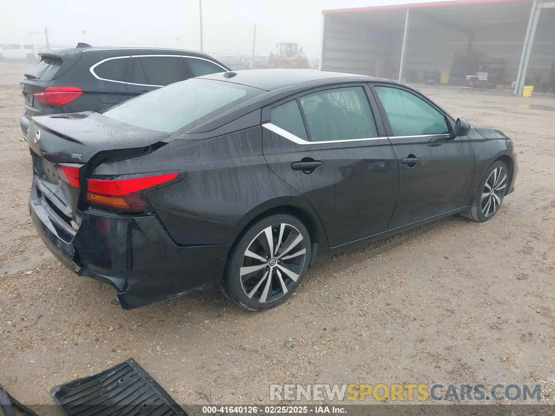 4 Photograph of a damaged car 1N4BL4CV9KN323456 NISSAN ALTIMA 2019