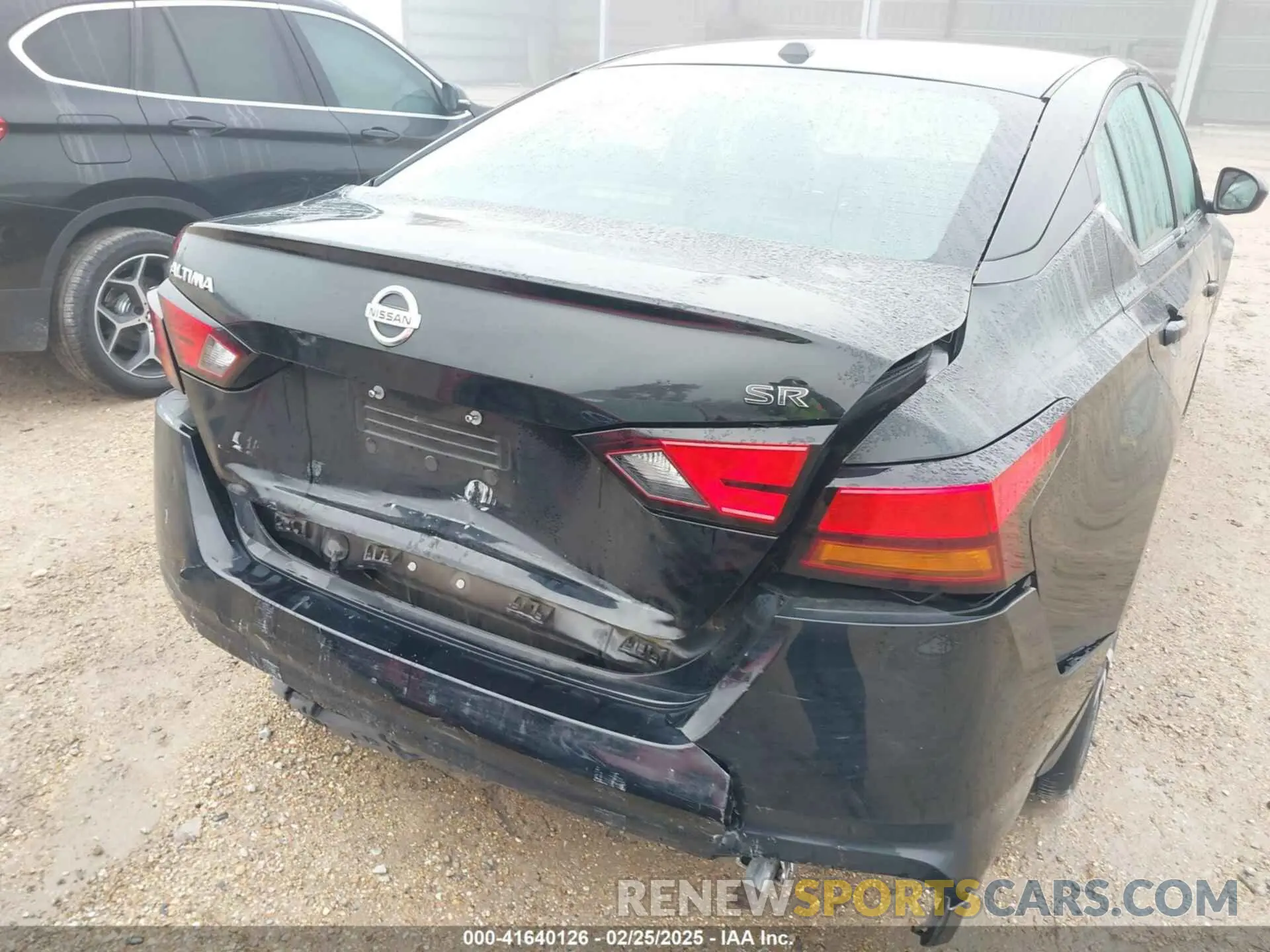 6 Photograph of a damaged car 1N4BL4CV9KN323456 NISSAN ALTIMA 2019