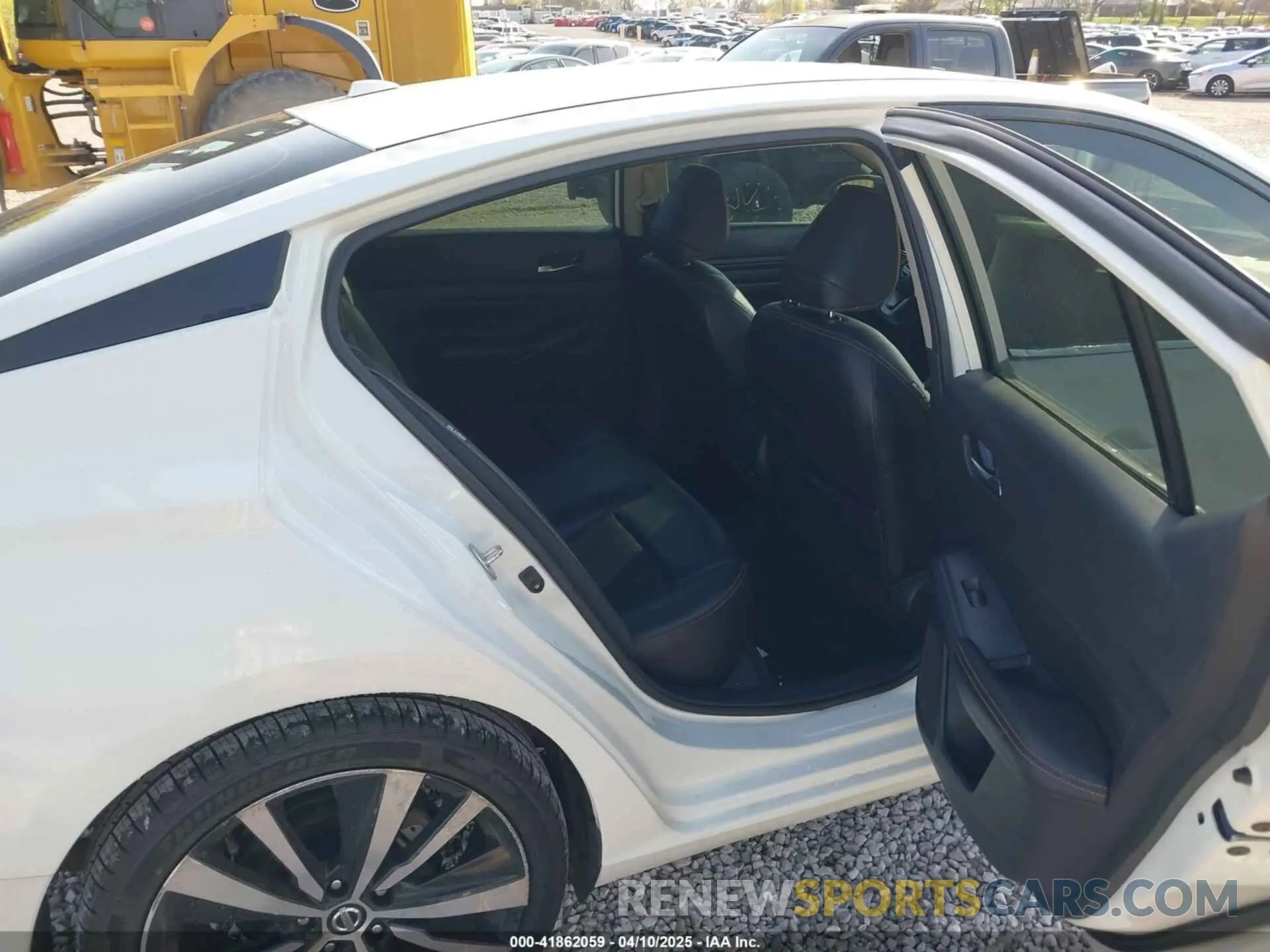 8 Photograph of a damaged car 1N4BL4CVXKC109359 NISSAN ALTIMA 2019