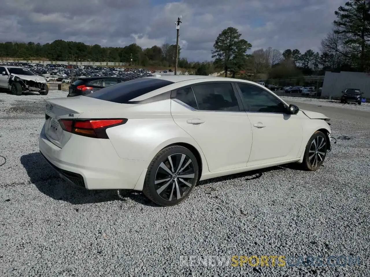 3 Photograph of a damaged car 1N4BL4CVXKC209736 NISSAN ALTIMA 2019