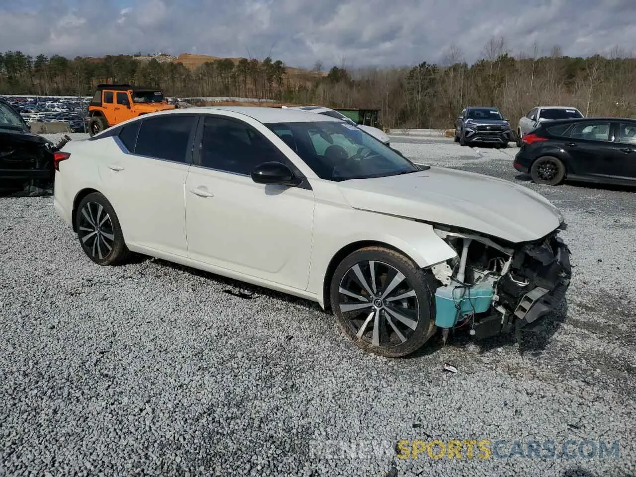 4 Photograph of a damaged car 1N4BL4CVXKC209736 NISSAN ALTIMA 2019