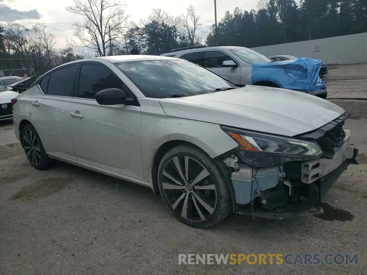 4 Photograph of a damaged car 1N4BL4CVXKC253929 NISSAN ALTIMA 2019