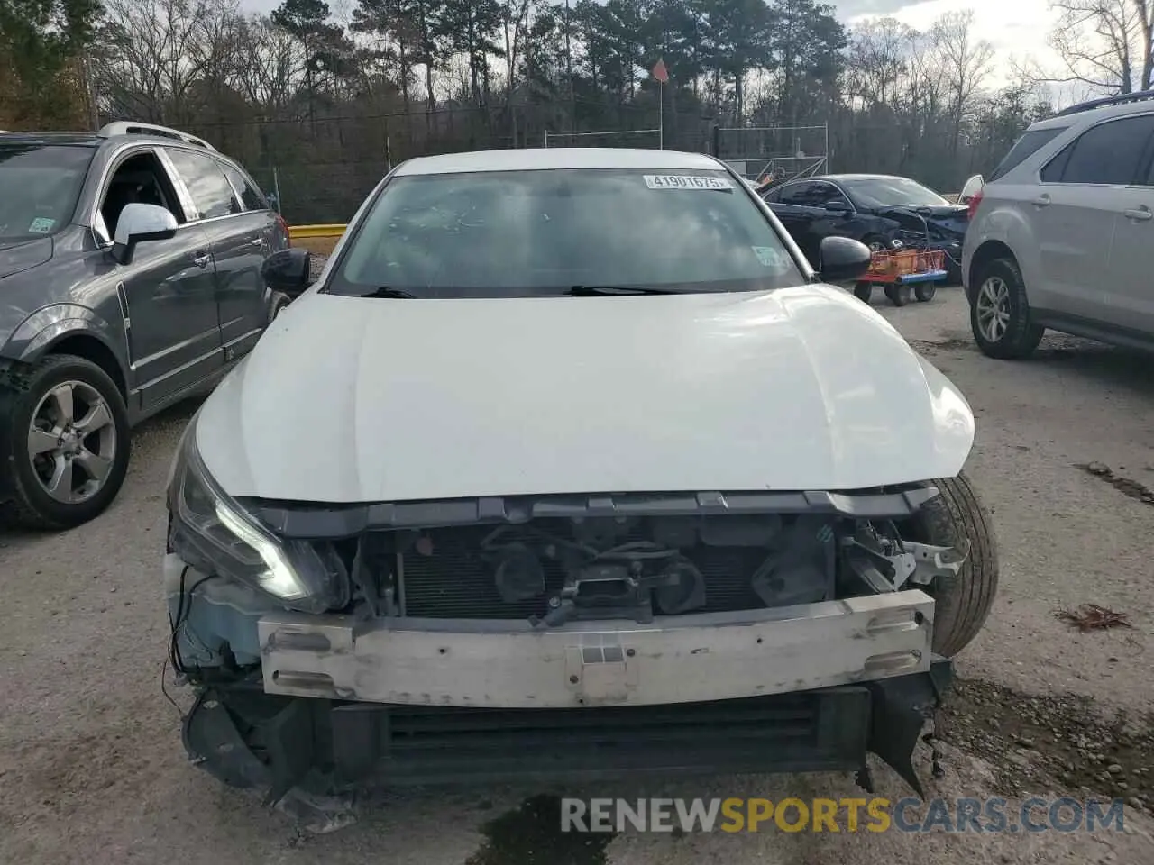 5 Photograph of a damaged car 1N4BL4CVXKC253929 NISSAN ALTIMA 2019