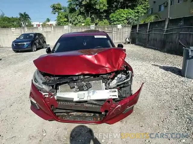 11 Photograph of a damaged car 1N4BL4CVXKN311252 NISSAN ALTIMA 2019