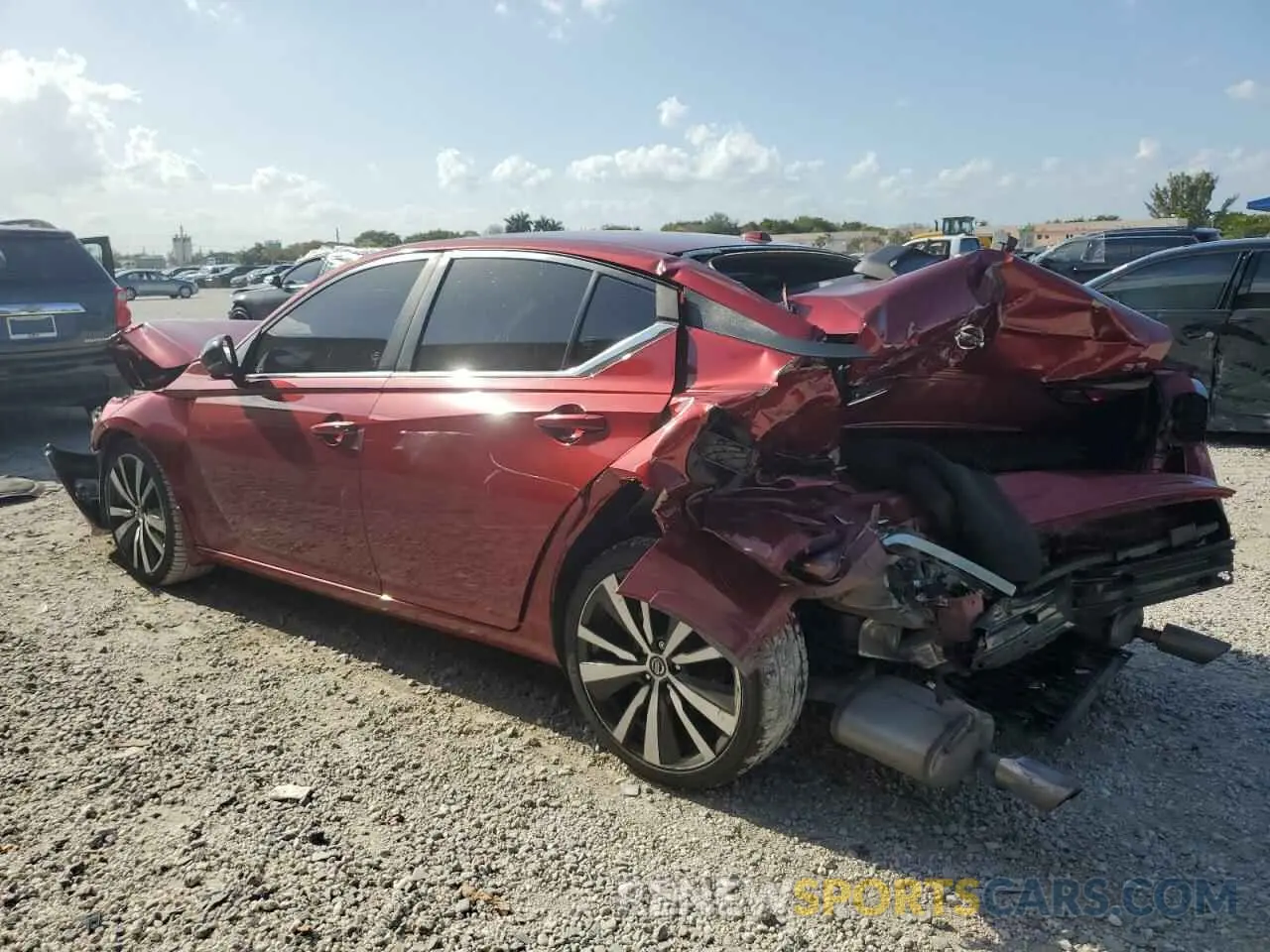 2 Photograph of a damaged car 1N4BL4CVXKN311252 NISSAN ALTIMA 2019