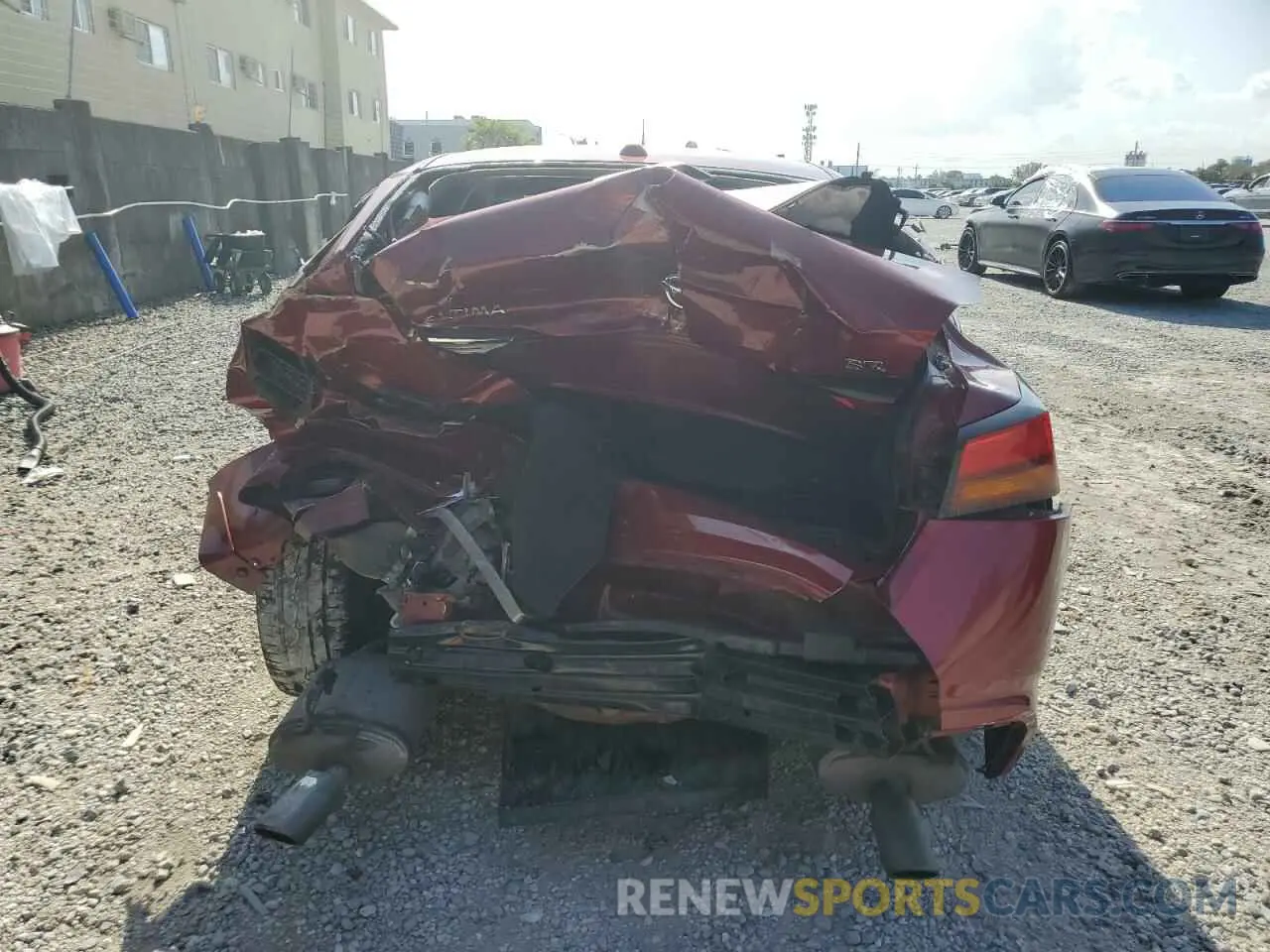6 Photograph of a damaged car 1N4BL4CVXKN311252 NISSAN ALTIMA 2019