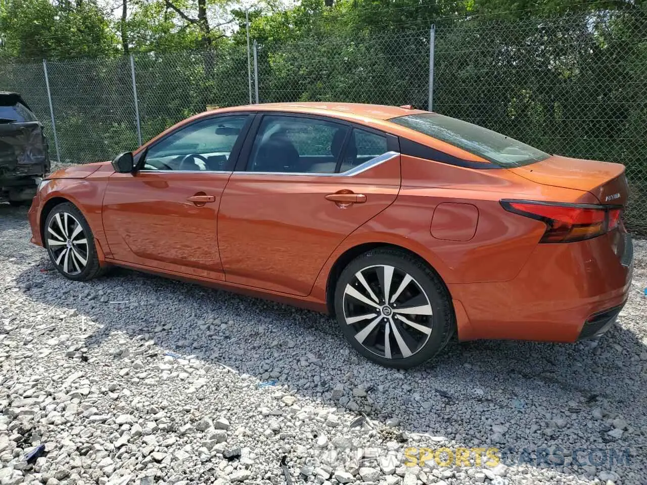2 Photograph of a damaged car 1N4BL4CW0KC179901 NISSAN ALTIMA 2019