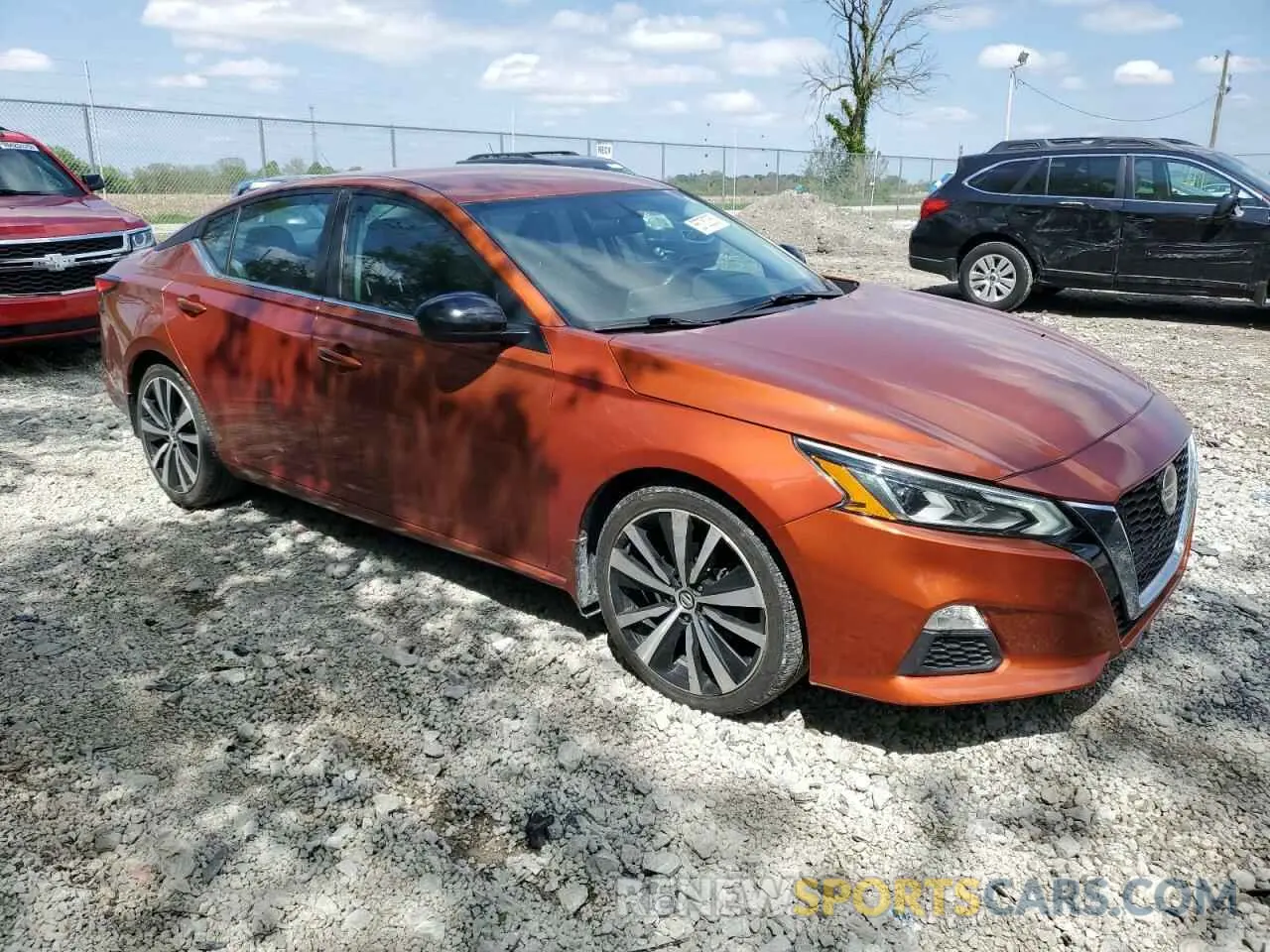 4 Photograph of a damaged car 1N4BL4CW0KC179901 NISSAN ALTIMA 2019