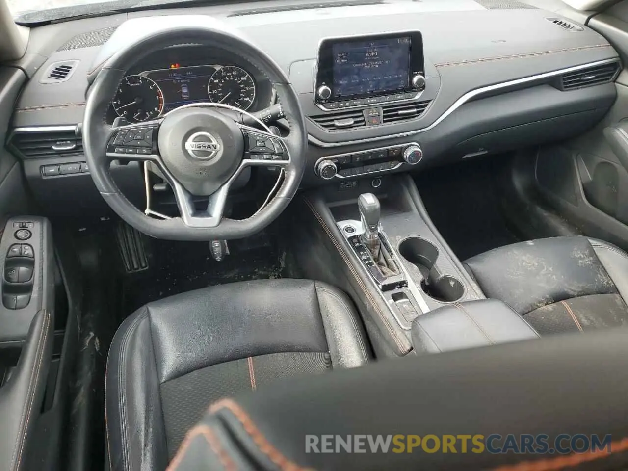 8 Photograph of a damaged car 1N4BL4CW0KN325444 NISSAN ALTIMA 2019