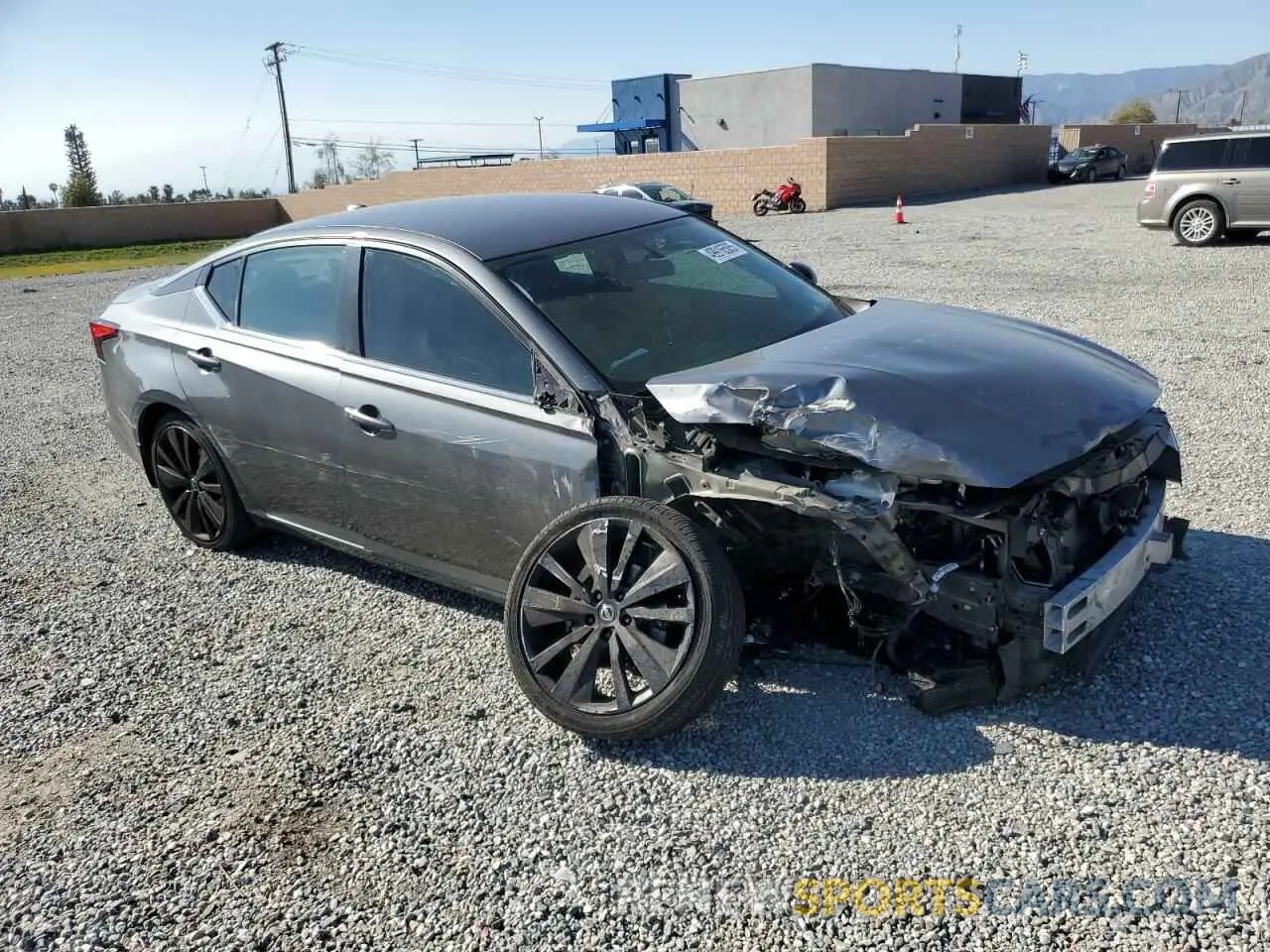 4 Photograph of a damaged car 1N4BL4CW1KC230449 NISSAN ALTIMA 2019