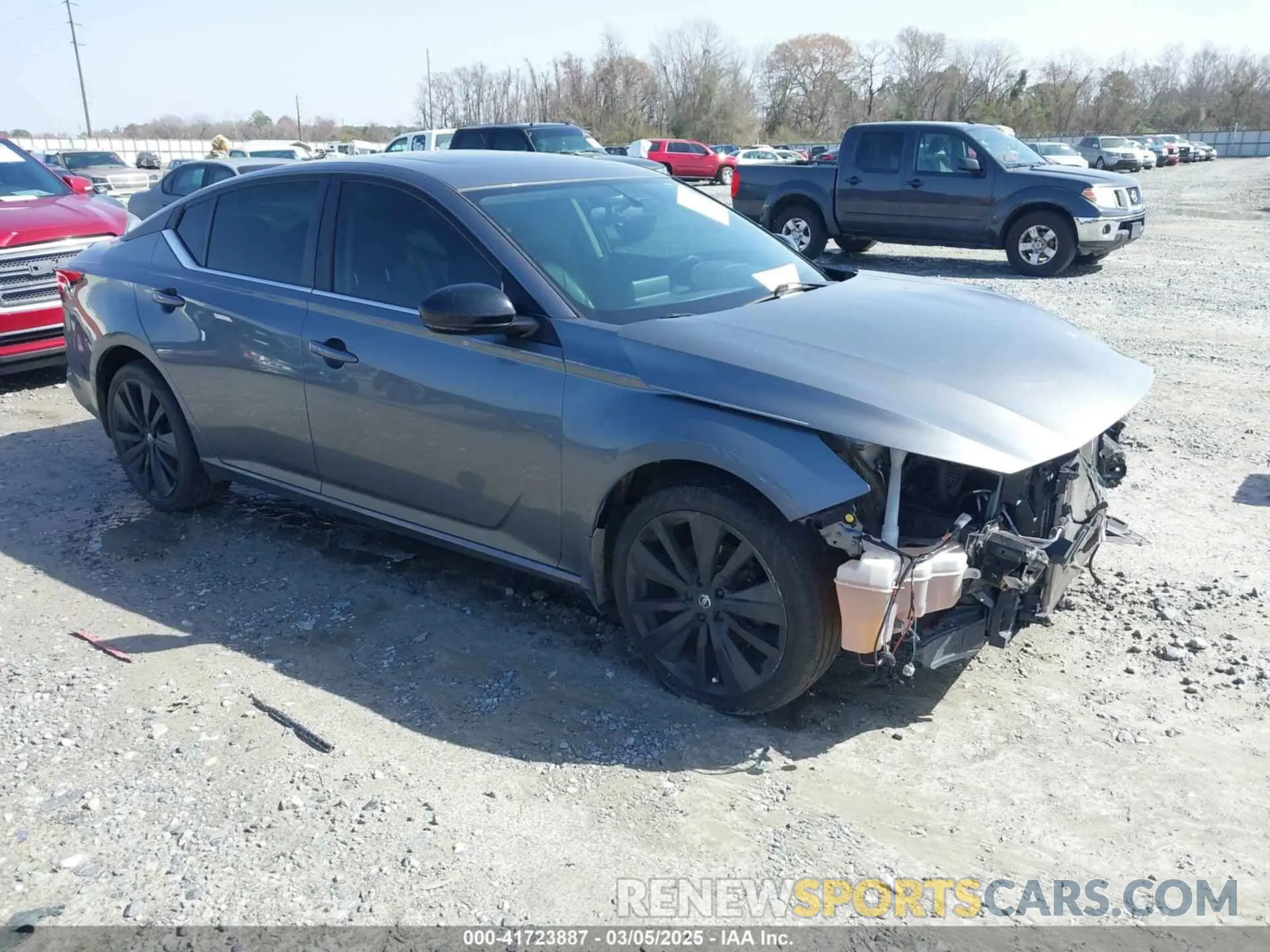 1 Photograph of a damaged car 1N4BL4CW1KN305882 NISSAN ALTIMA 2019
