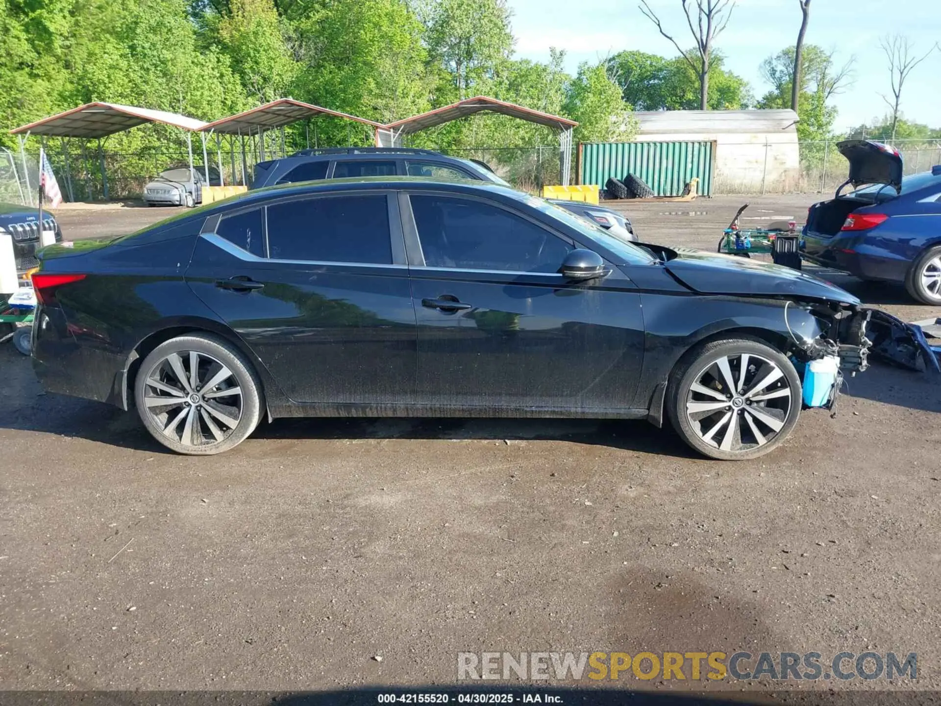 14 Photograph of a damaged car 1N4BL4CW1KN311083 NISSAN ALTIMA 2019