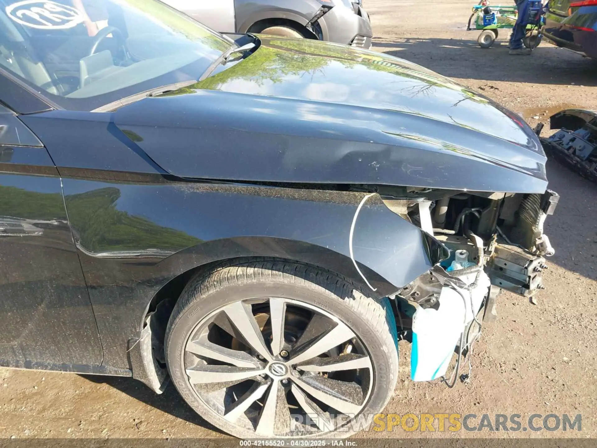 18 Photograph of a damaged car 1N4BL4CW1KN311083 NISSAN ALTIMA 2019