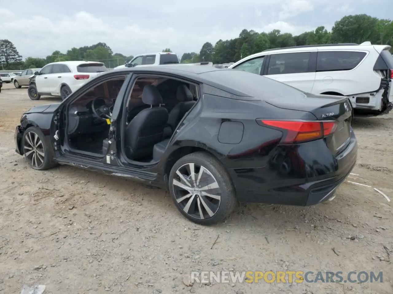 2 Photograph of a damaged car 1N4BL4CW2KC171394 NISSAN ALTIMA 2019