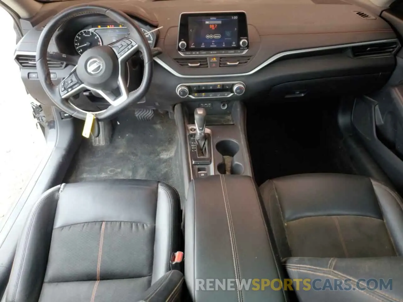 8 Photograph of a damaged car 1N4BL4CW2KC171394 NISSAN ALTIMA 2019