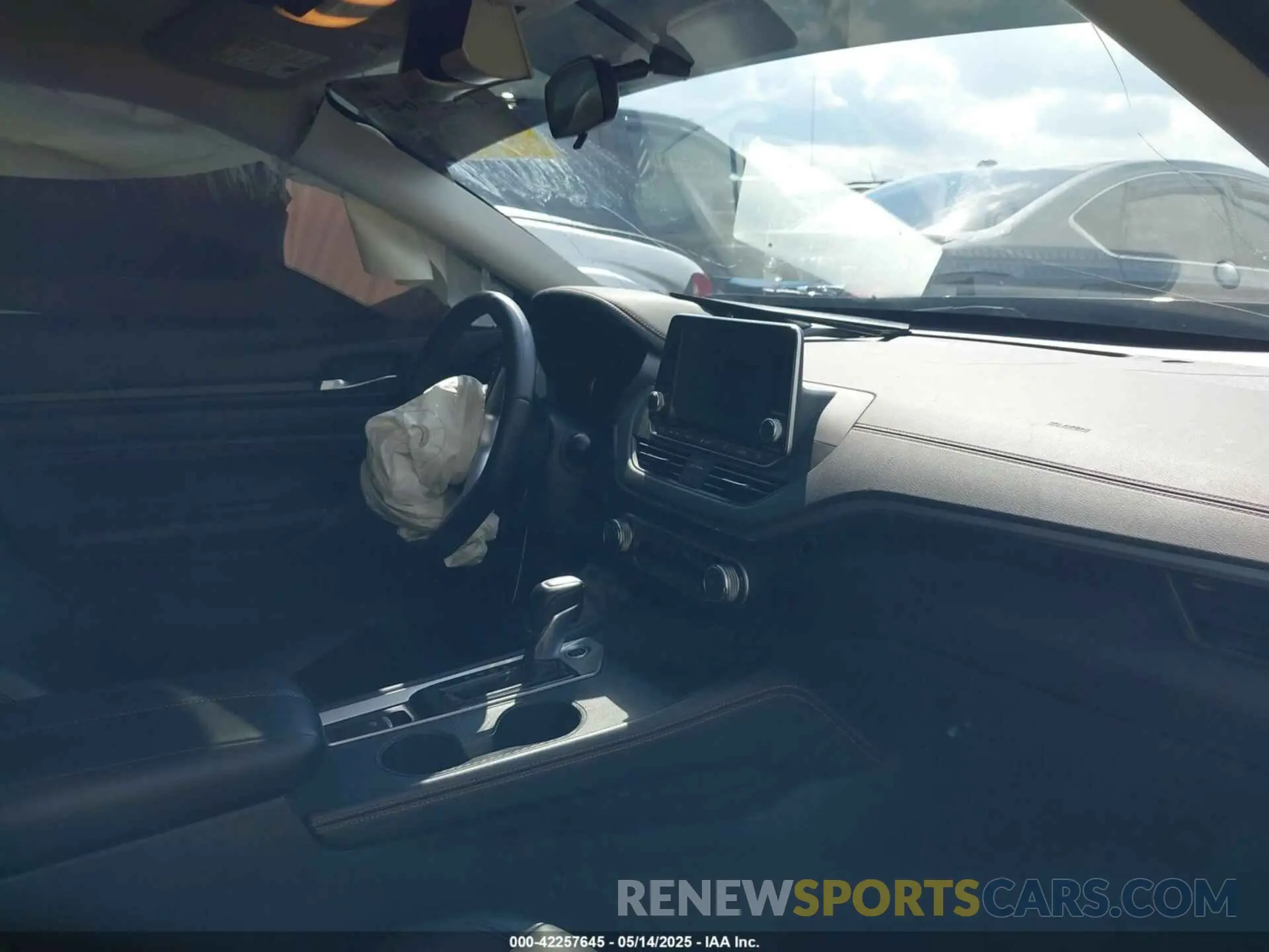 5 Photograph of a damaged car 1N4BL4CW2KN321993 NISSAN ALTIMA 2019