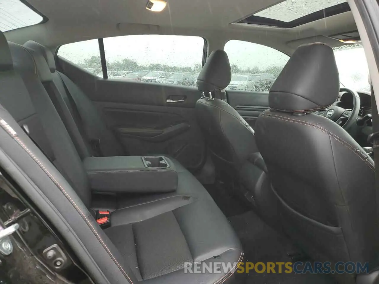 11 Photograph of a damaged car 1N4BL4CW3KN322005 NISSAN ALTIMA 2019