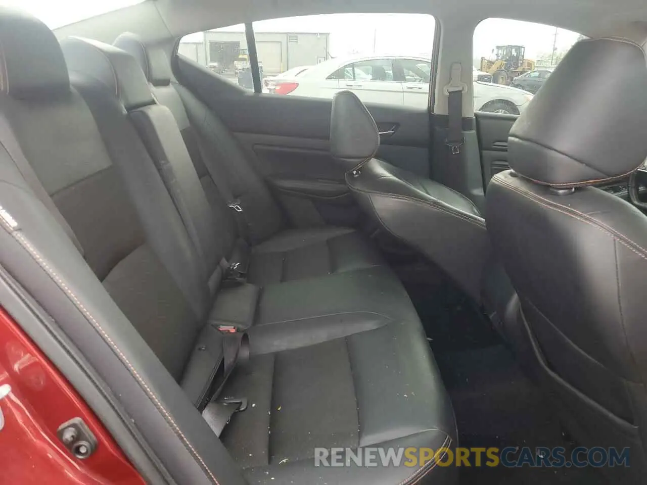 10 Photograph of a damaged car 1N4BL4CW5KC202332 NISSAN ALTIMA 2019