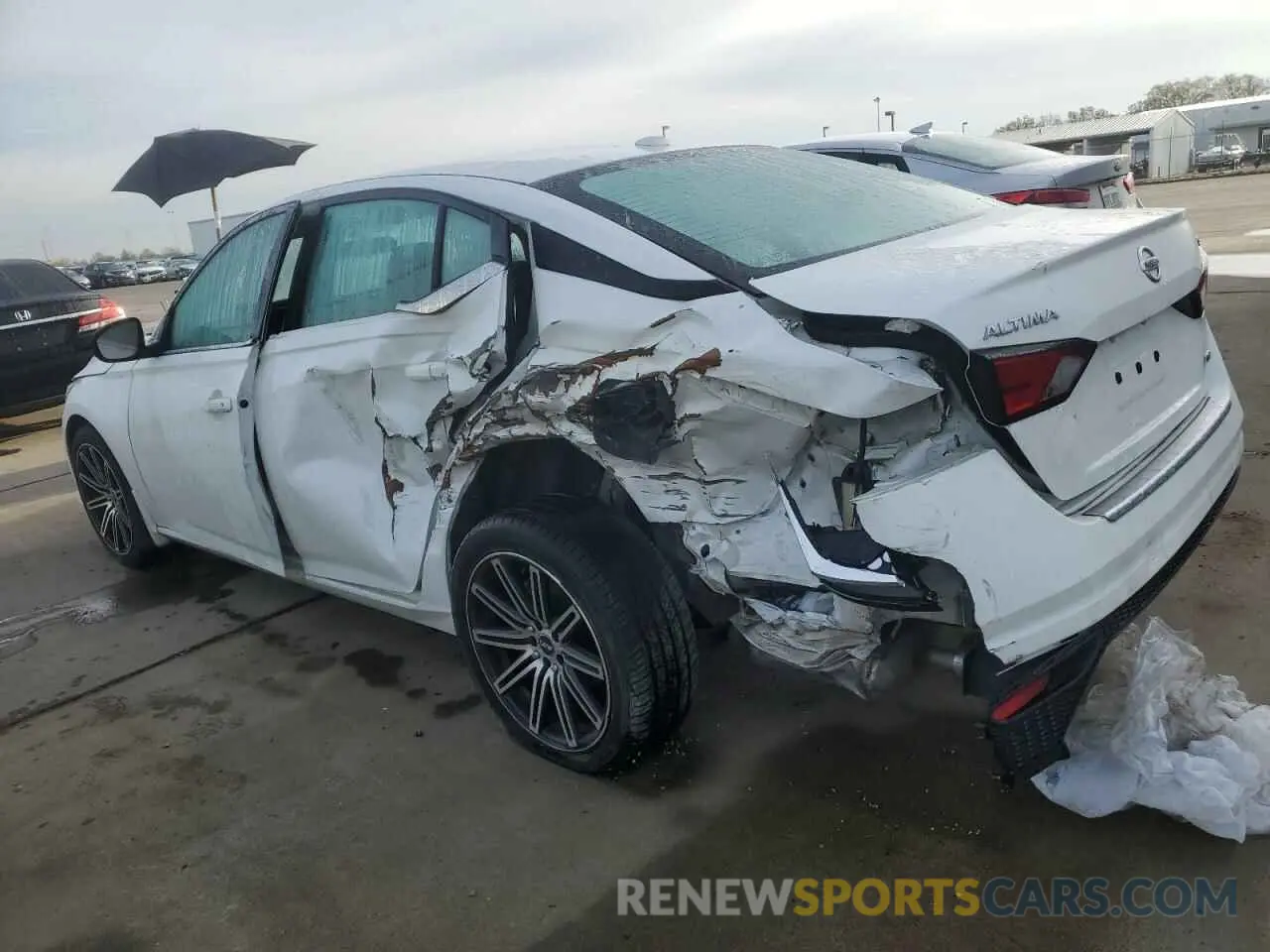 2 Photograph of a damaged car 1N4BL4CW7KN309709 NISSAN ALTIMA 2019