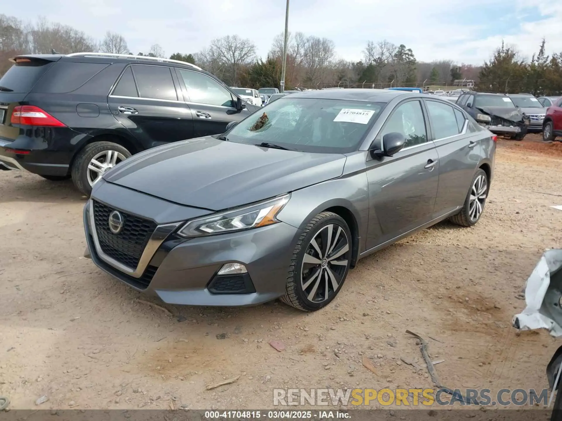 2 Photograph of a damaged car 1N4BL4CW7KN325361 NISSAN ALTIMA 2019