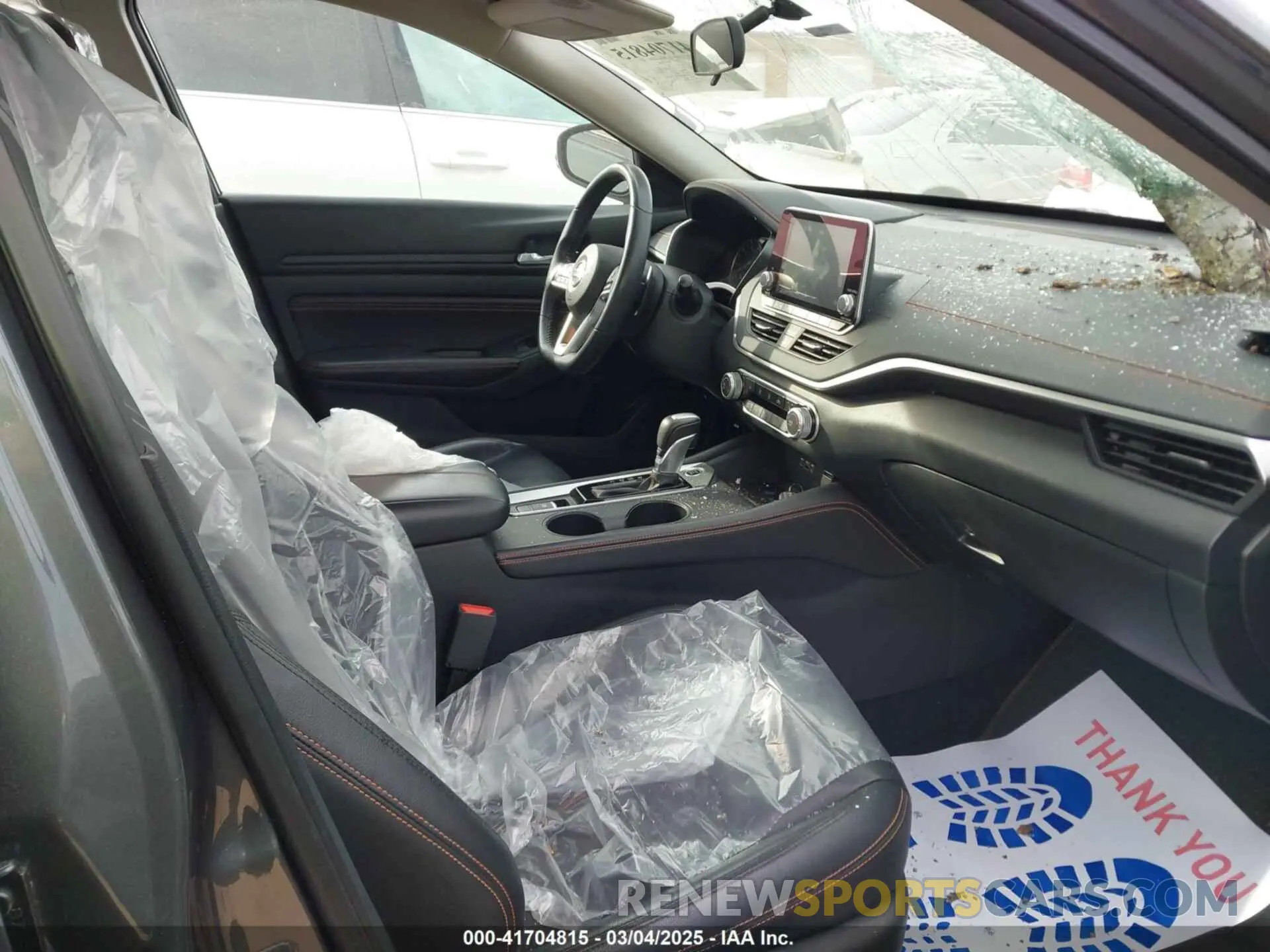 5 Photograph of a damaged car 1N4BL4CW7KN325361 NISSAN ALTIMA 2019