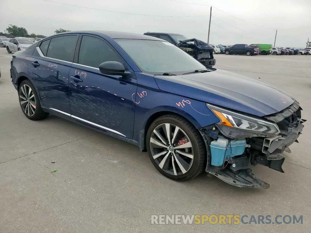 4 Photograph of a damaged car 1N4BL4CW8KC171223 NISSAN ALTIMA 2019