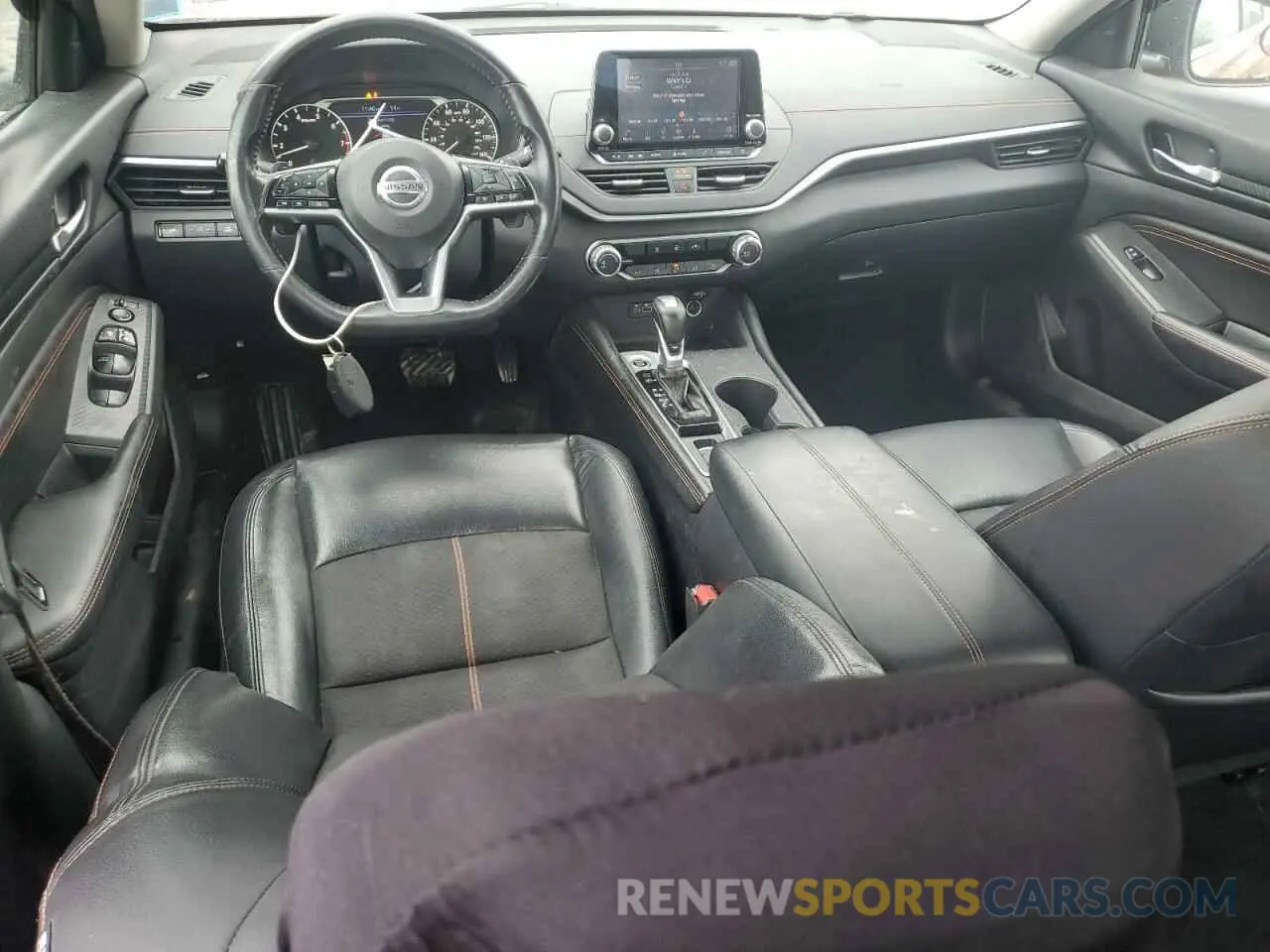 8 Photograph of a damaged car 1N4BL4CW8KC218752 NISSAN ALTIMA 2019
