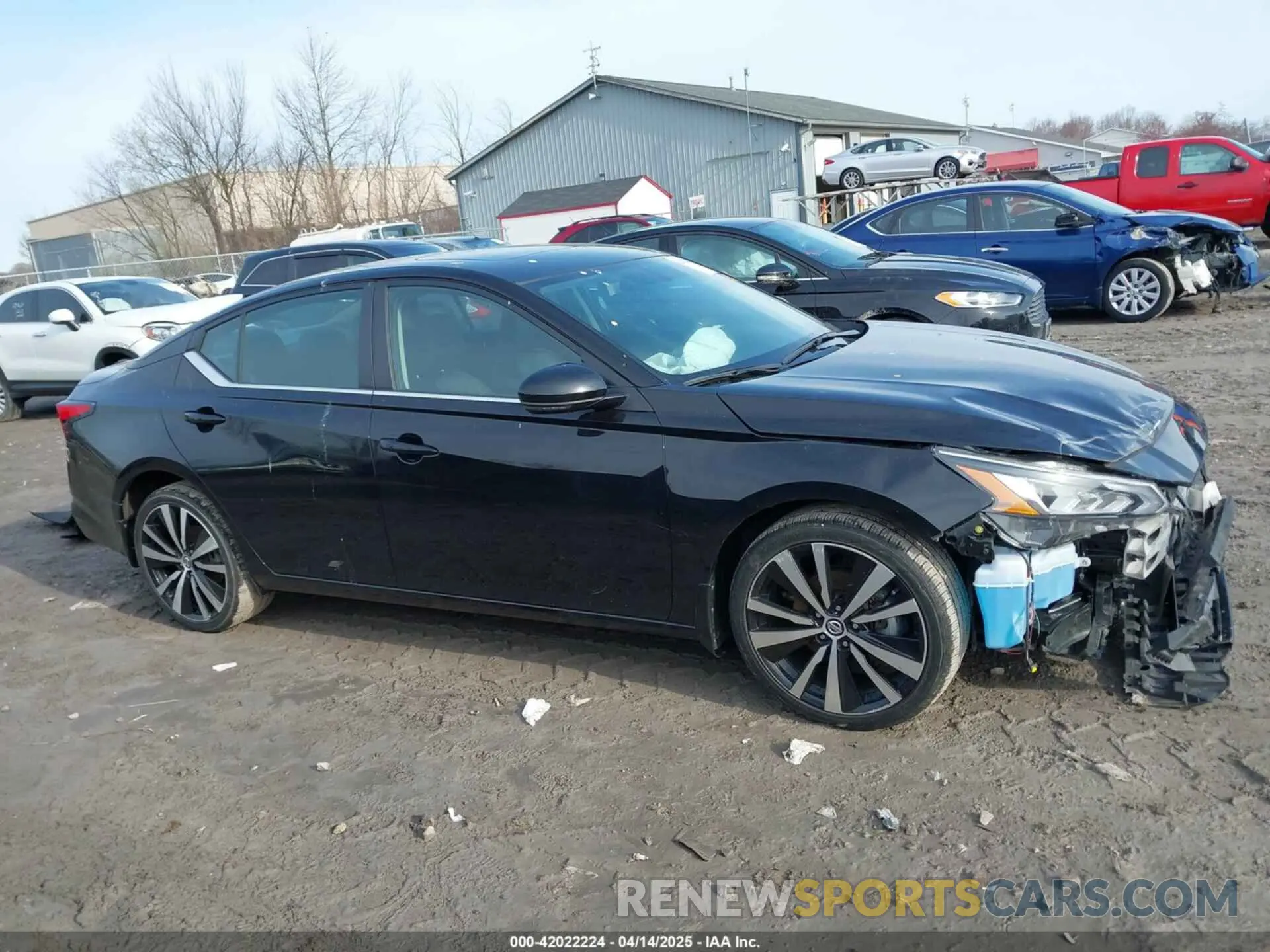 14 Photograph of a damaged car 1N4BL4CW8KN301618 NISSAN ALTIMA 2019