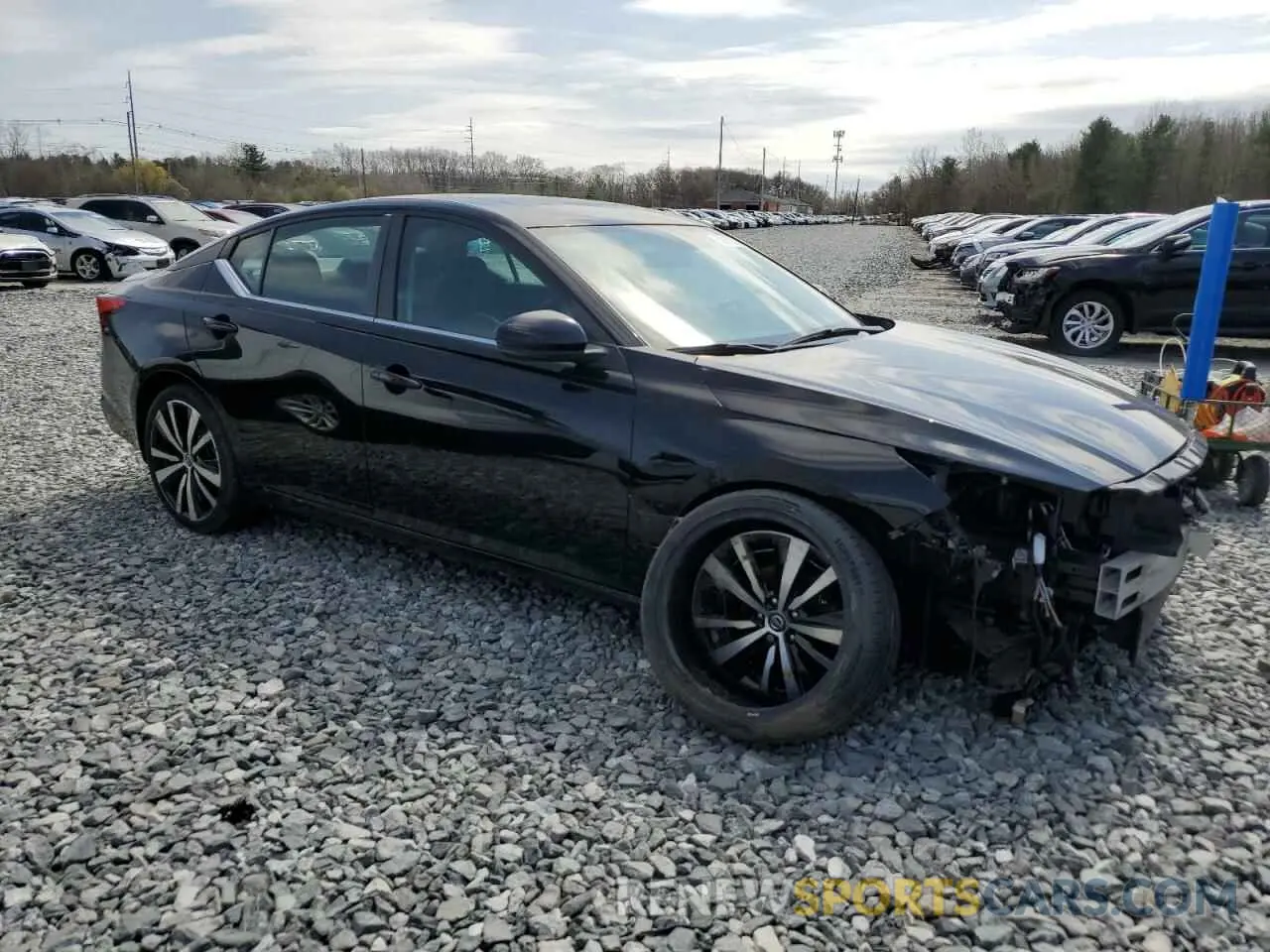 4 Photograph of a damaged car 1N4BL4CW9KC172574 NISSAN ALTIMA 2019