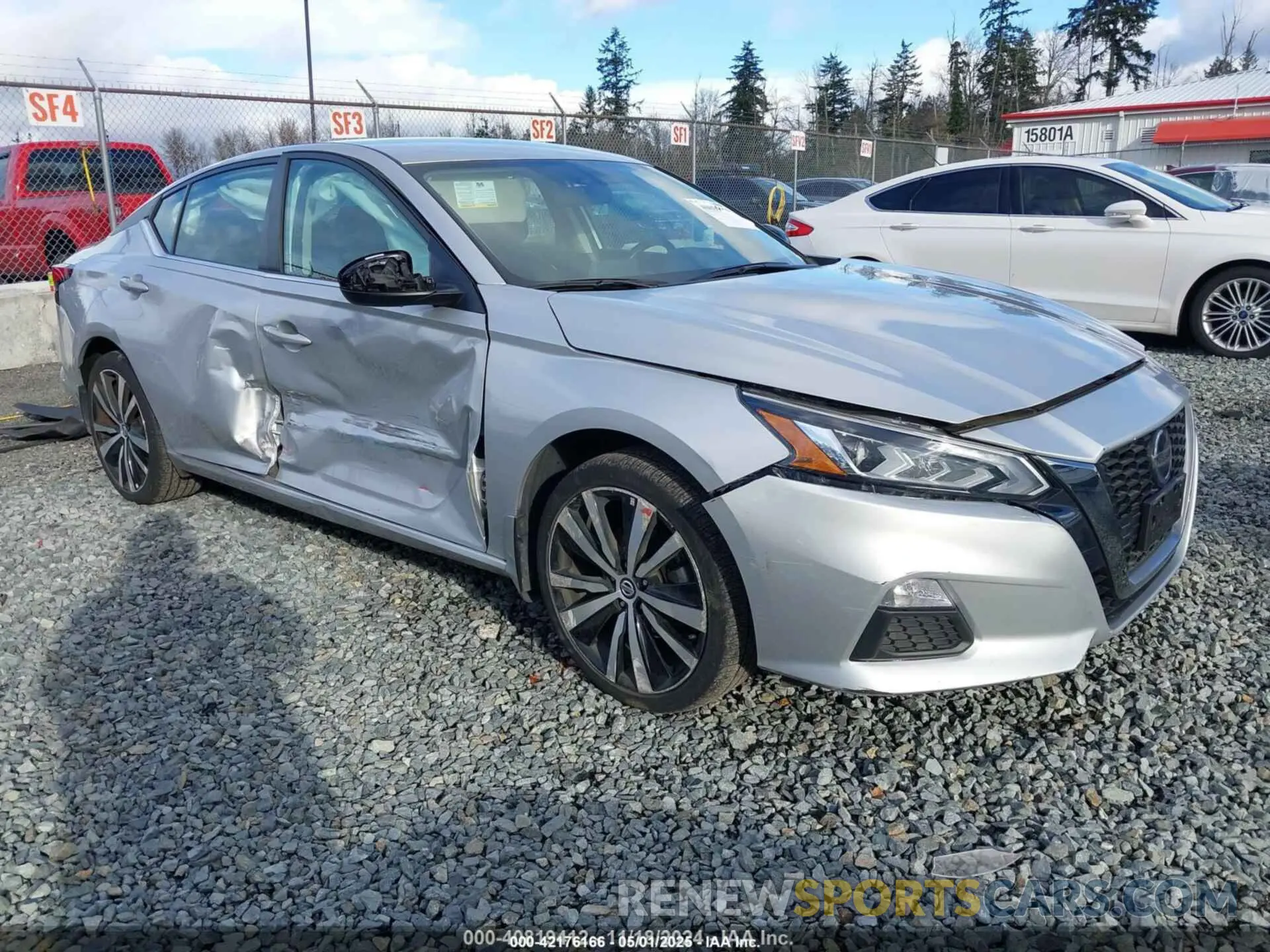 1 Photograph of a damaged car 1N4BL4CW9KC186703 NISSAN ALTIMA 2019