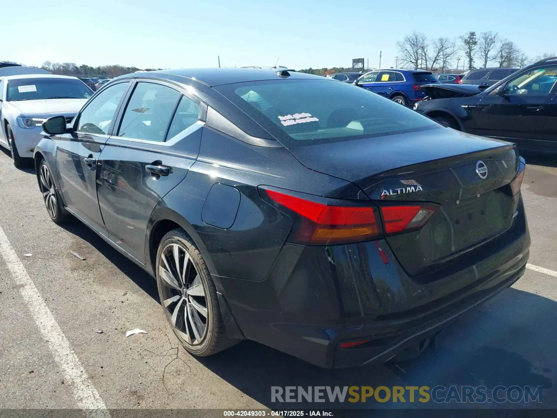 3 Photograph of a damaged car 1N4BL4CW9KN304155 NISSAN ALTIMA 2019