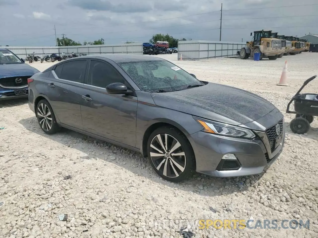 4 Photograph of a damaged car 1N4BL4CWXKN322793 NISSAN ALTIMA 2019