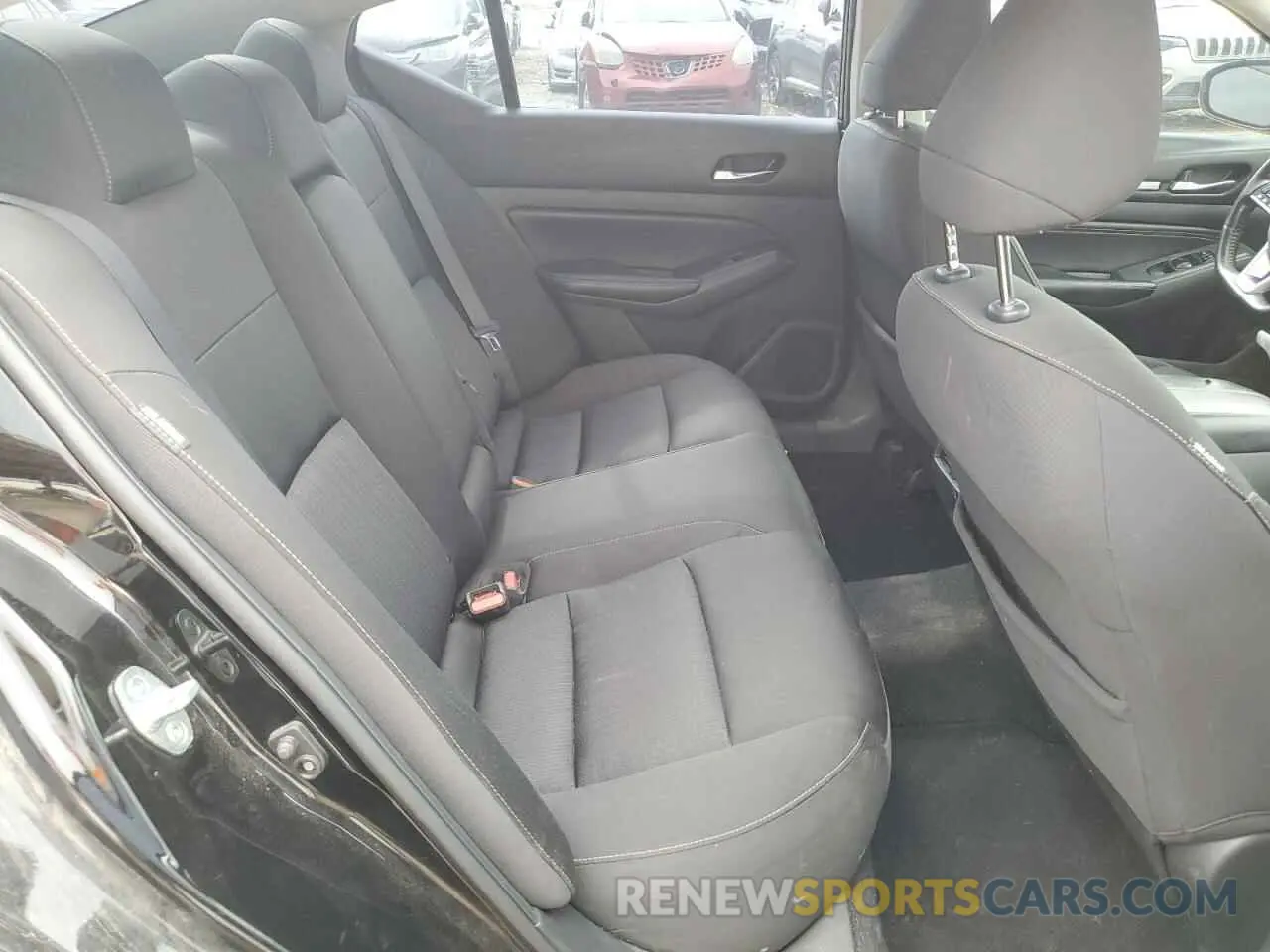 10 Photograph of a damaged car 1N4BL4DV0KC107330 NISSAN ALTIMA 2019