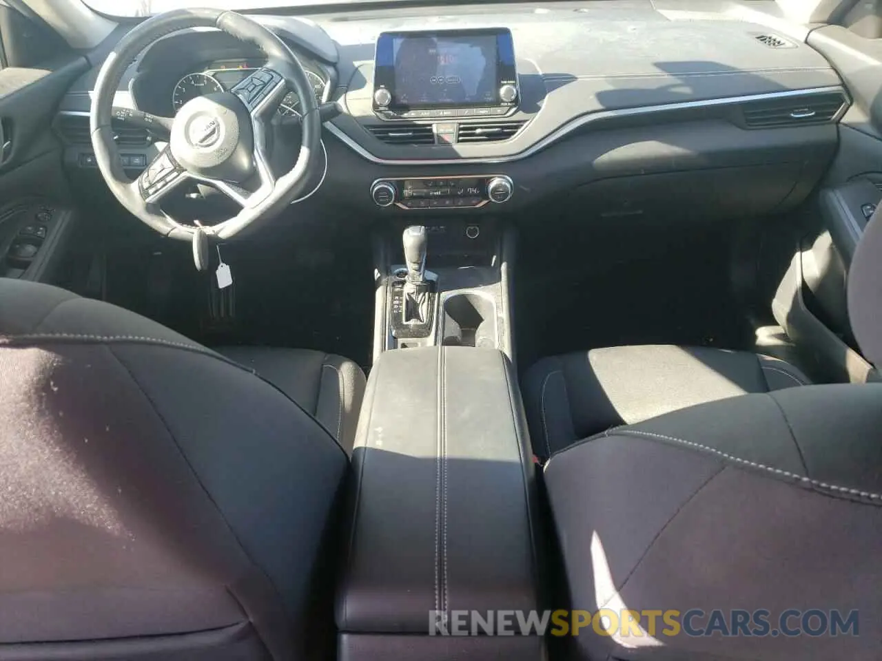 8 Photograph of a damaged car 1N4BL4DV0KC125018 NISSAN ALTIMA 2019