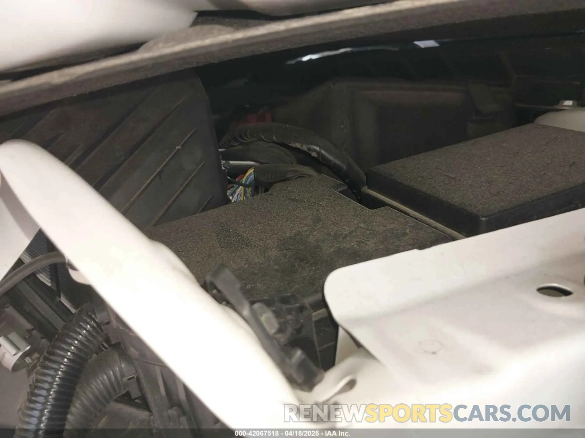 10 Photograph of a damaged car 1N4BL4DV0KC146645 NISSAN ALTIMA 2019
