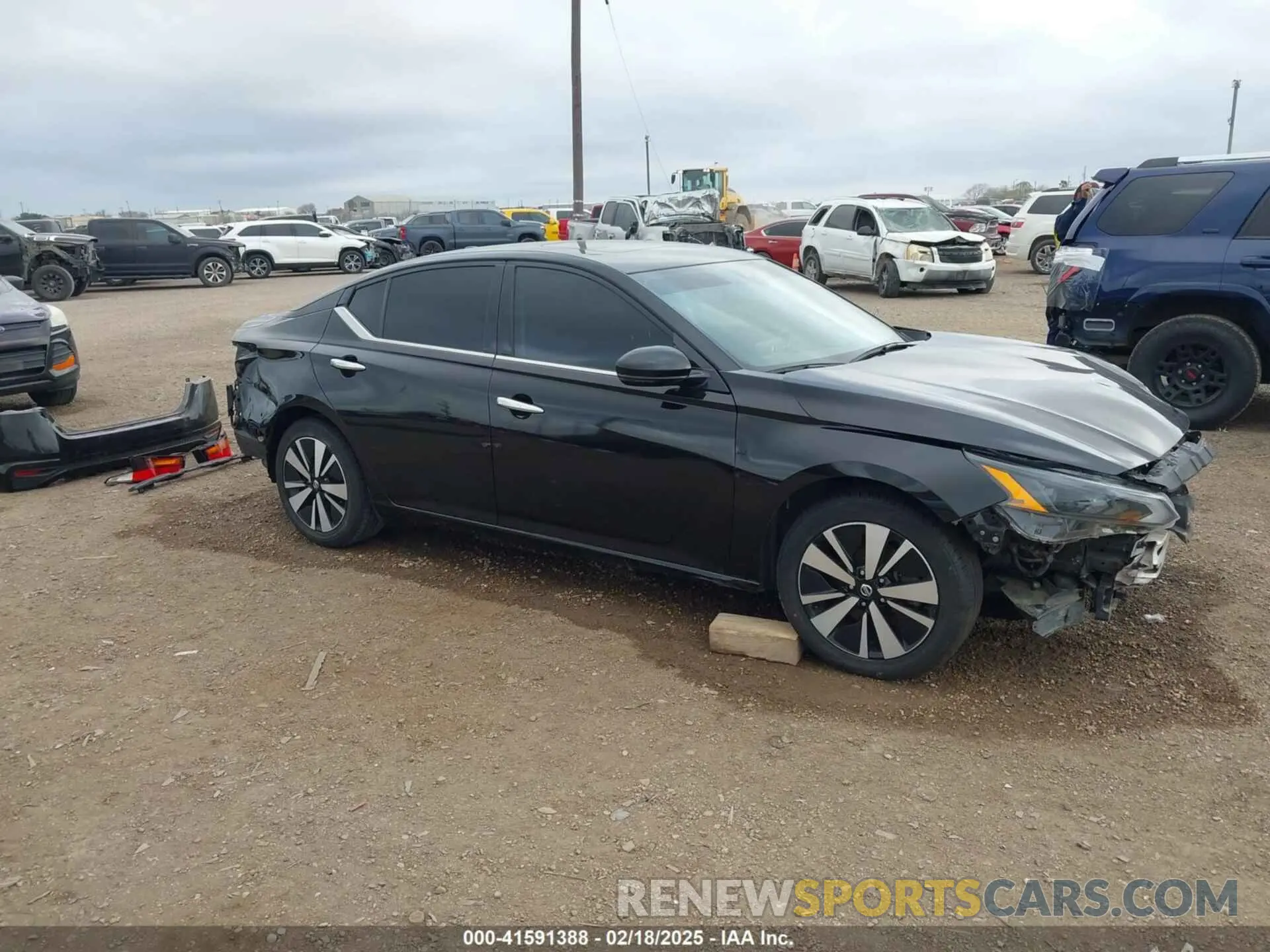 1 Photograph of a damaged car 1N4BL4DV0KC148170 NISSAN ALTIMA 2019