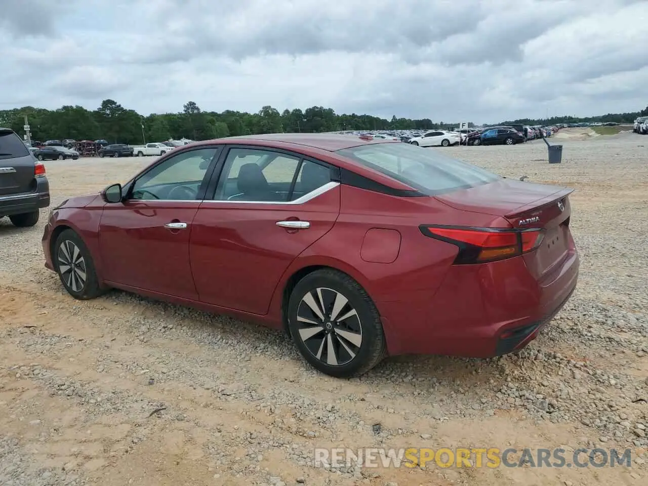2 Photograph of a damaged car 1N4BL4DV1KC108924 NISSAN ALTIMA 2019